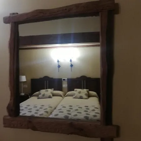 Rincon Castellano Otel Cuéllar