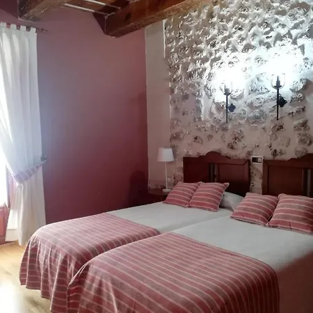 Rincon Castellano Otel Cuéllar