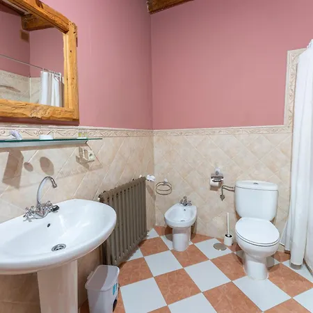 Rincon Castellano Otel 2*