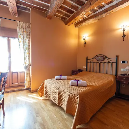 Rincon Castellano Otel 2*